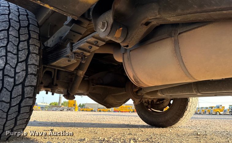 image for item EU2249 2018 Chevrolet Silverado 3500HD utility bed pickup truck