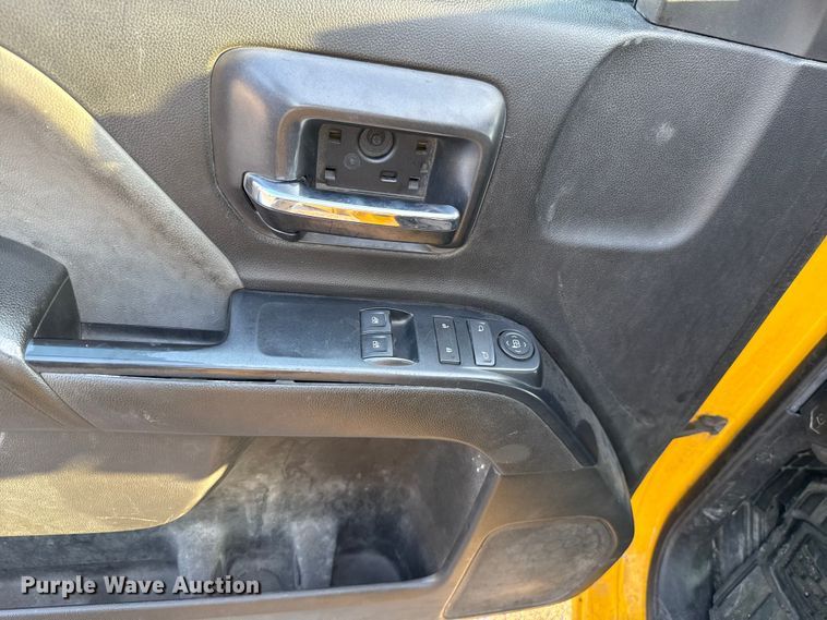 image for item EU2249 2018 Chevrolet Silverado 3500HD utility bed pickup truck