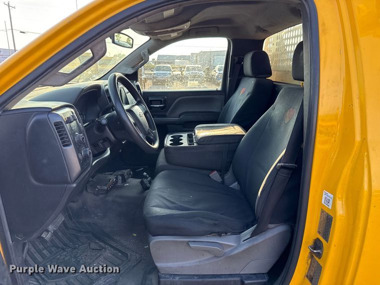 image for item EU2249 2018 Chevrolet Silverado 3500HD utility bed pickup truck