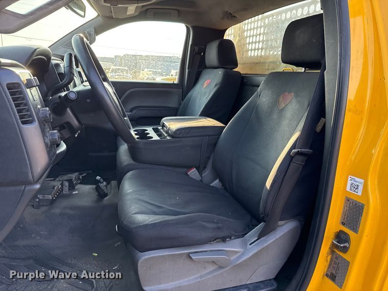 image for item EU2249 2018 Chevrolet Silverado 3500HD utility bed pickup truck