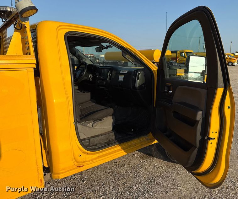 image for item EU2249 2018 Chevrolet Silverado 3500HD utility bed pickup truck