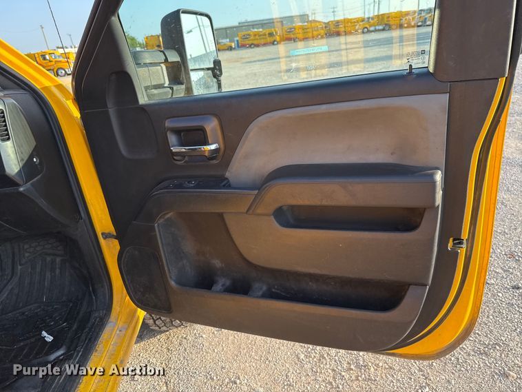 image for item EU2249 2018 Chevrolet Silverado 3500HD utility bed pickup truck