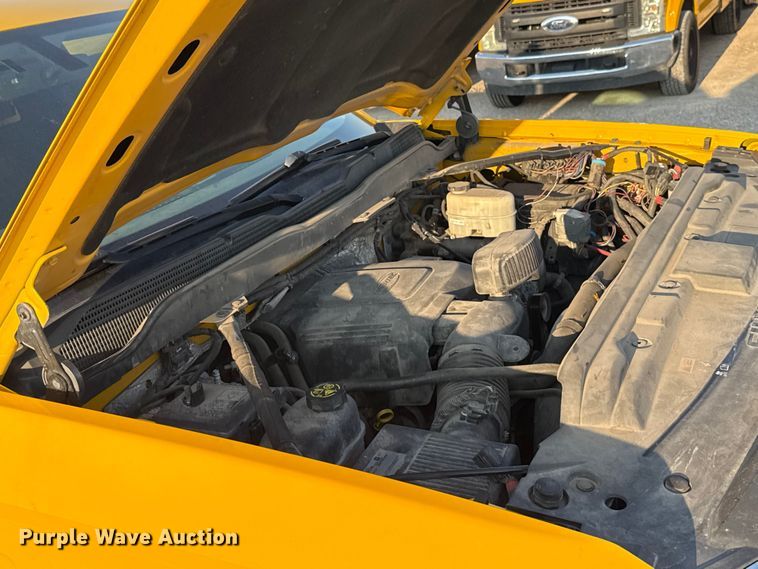 image for item EU2249 2018 Chevrolet Silverado 3500HD utility bed pickup truck