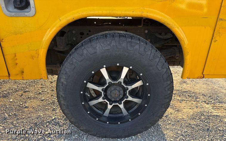 image for item EU2249 2018 Chevrolet Silverado 3500HD utility bed pickup truck