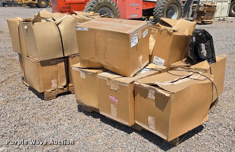 image for item EU2502 (18) headlight housings