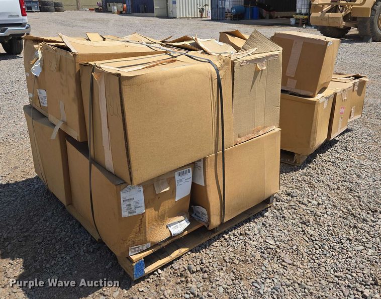 image for item EU2502 (18) headlight housings