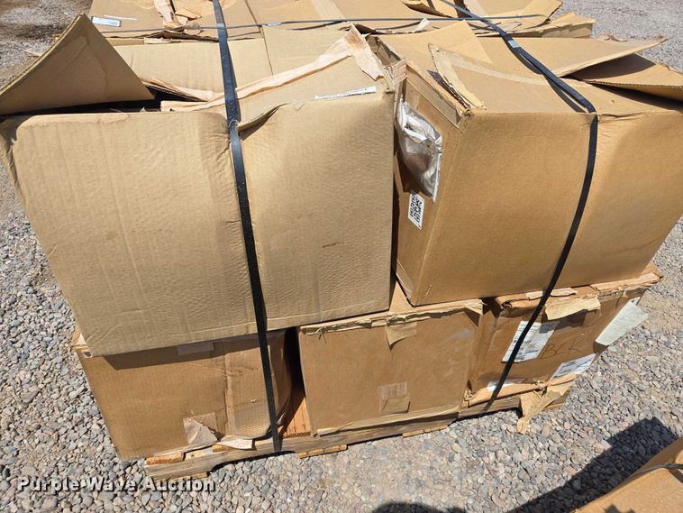 image for item EU2502 (18) headlight housings