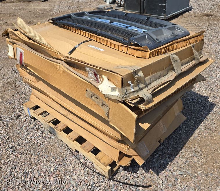 image for item EU2505 (8) grilles 