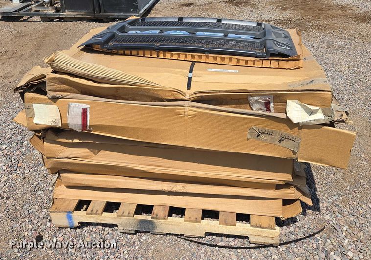 image for item EU2505 (8) grilles 