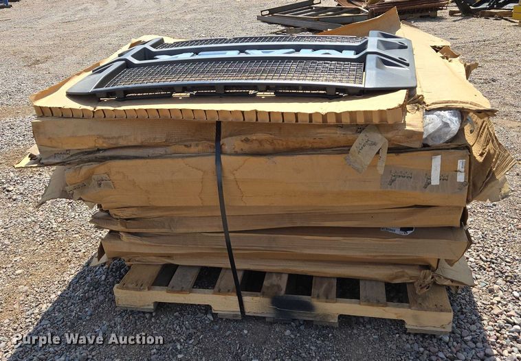 image for item EU2505 (8) grilles 