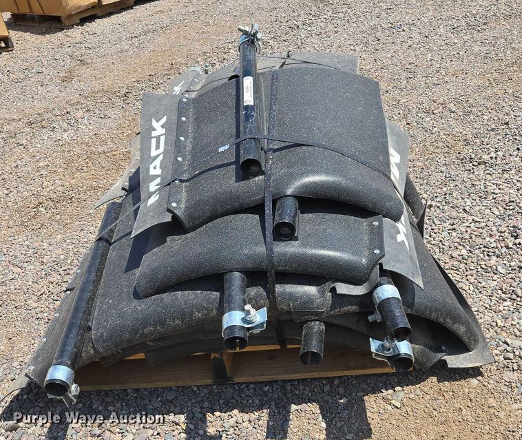 image for item EU2506 (15) mud flaps