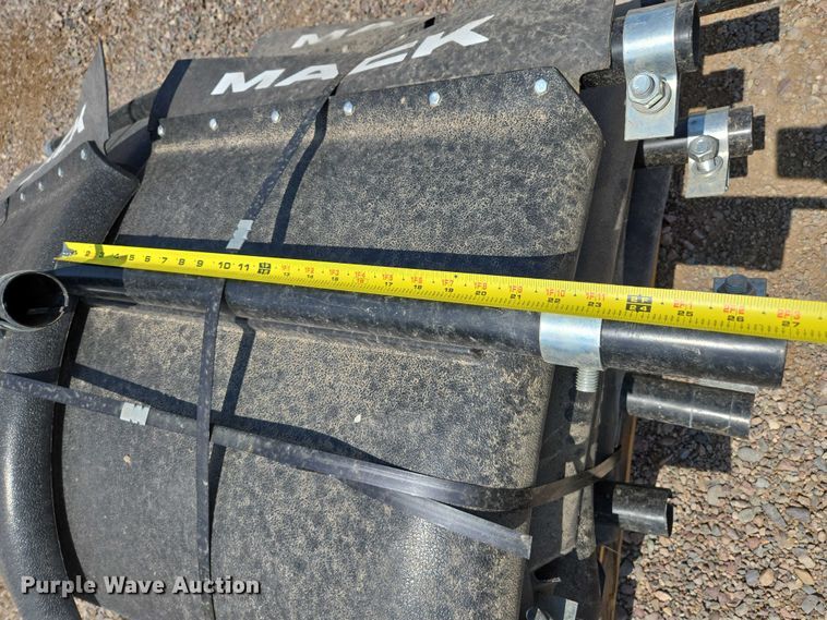 image for item EU2506 (15) mud flaps