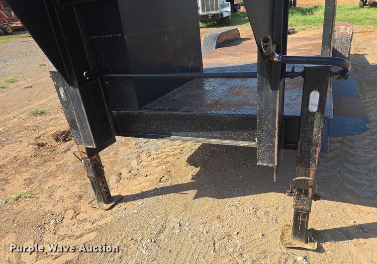 image for item EU3607 2006 Sage Oil Vac INC flatbed trailer