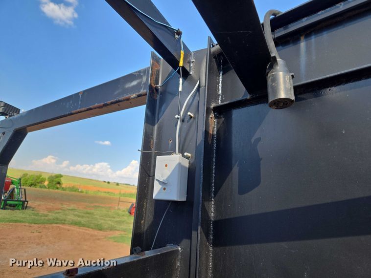 image for item EU3607 2006 Sage Oil Vac INC flatbed trailer