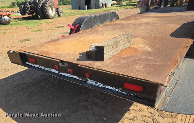 image for item EU3607 2006 Sage Oil Vac INC flatbed trailer