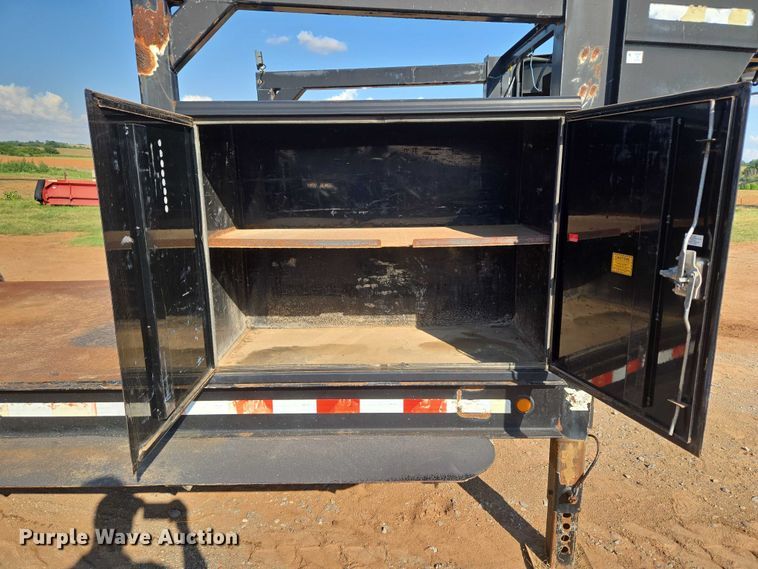 image for item EU3607 2006 Sage Oil Vac INC flatbed trailer