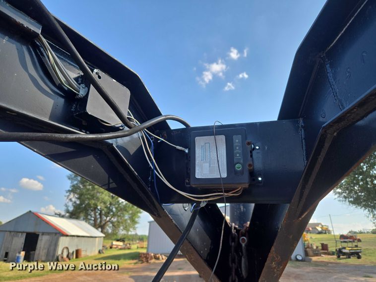 image for item EU3607 2006 Sage Oil Vac INC flatbed trailer