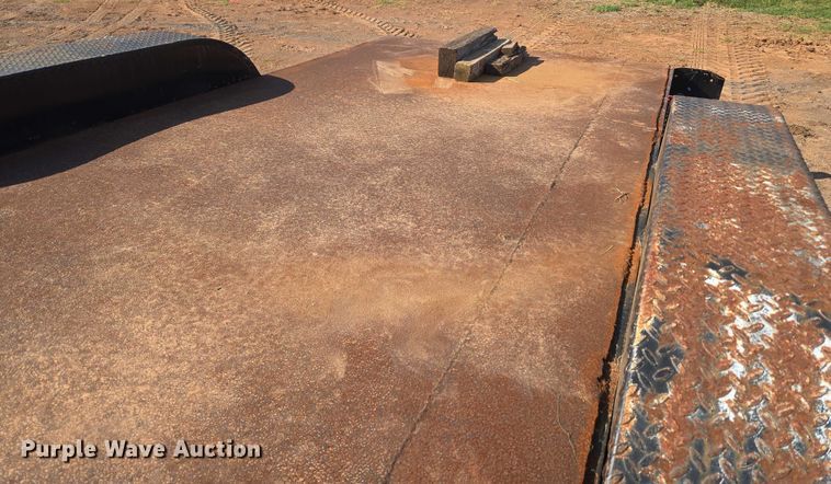 image for item EU3607 2006 Sage Oil Vac INC flatbed trailer