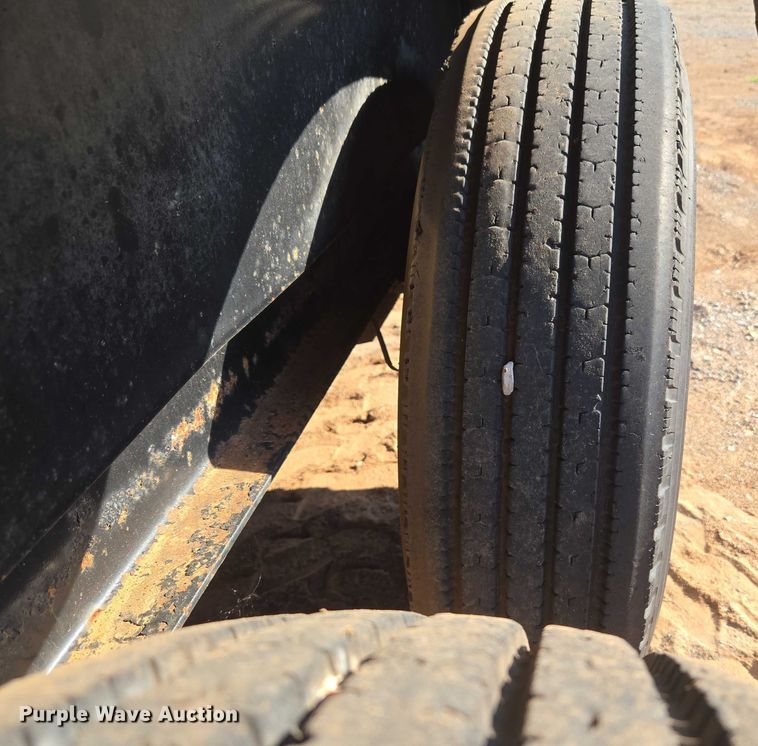 image for item EU3607 2006 Sage Oil Vac INC flatbed trailer