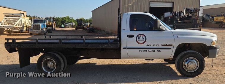 image for item EU3612 2002 Dodge Ram Chassis Cab flatbed pickup truck