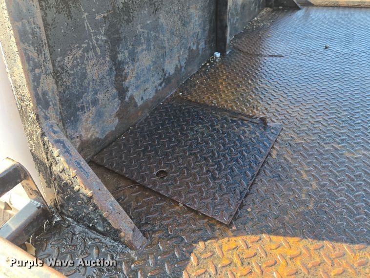 image for item EU3612 2002 Dodge Ram Chassis Cab flatbed pickup truck