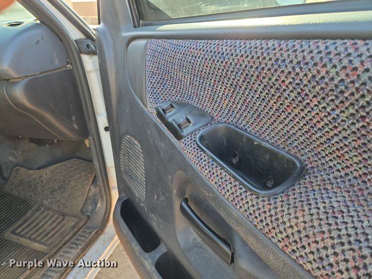 image for item EU3612 2002 Dodge Ram Chassis Cab flatbed pickup truck