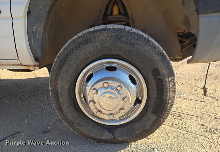 image for item EU3612 2002 Dodge Ram Chassis Cab flatbed pickup truck