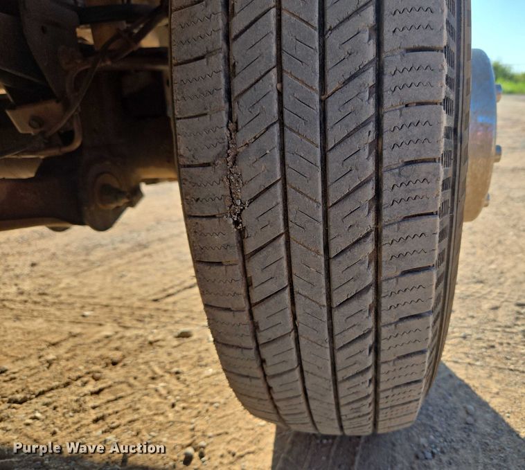 image for item EU3612 2002 Dodge Ram Chassis Cab flatbed pickup truck