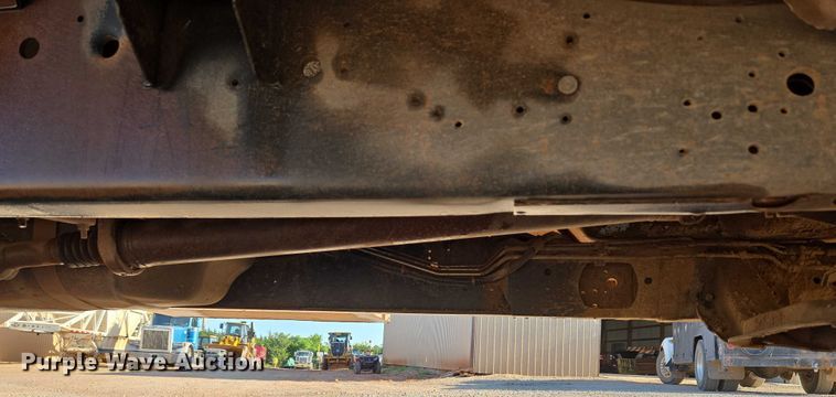 image for item EU3612 2002 Dodge Ram Chassis Cab flatbed pickup truck