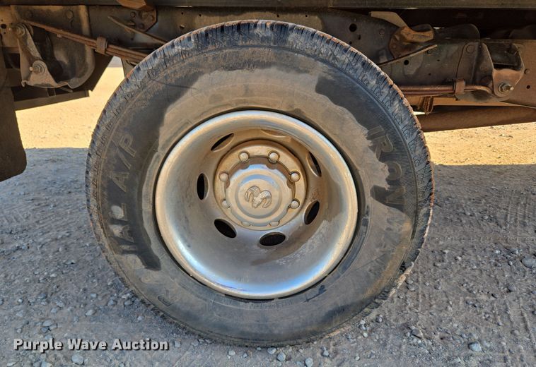 image for item EU3612 2002 Dodge Ram Chassis Cab flatbed pickup truck