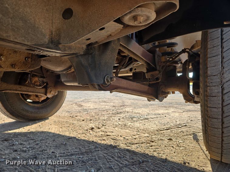 image for item EU3612 2002 Dodge Ram Chassis Cab flatbed pickup truck