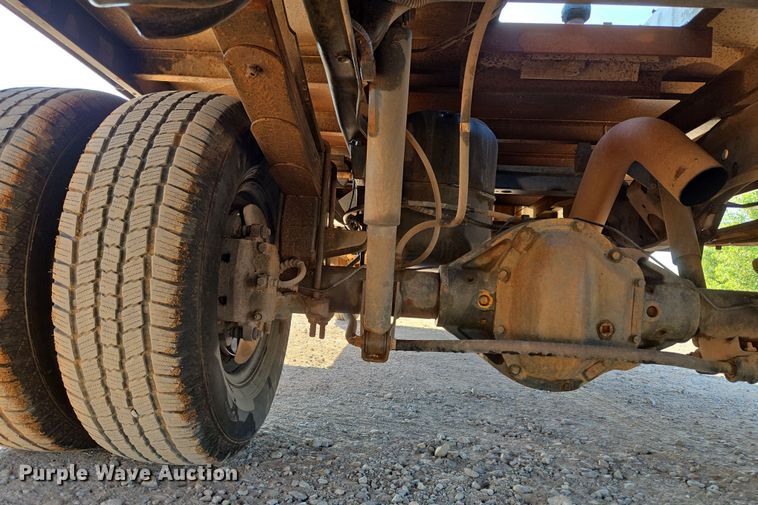 image for item EU3612 2002 Dodge Ram Chassis Cab flatbed pickup truck