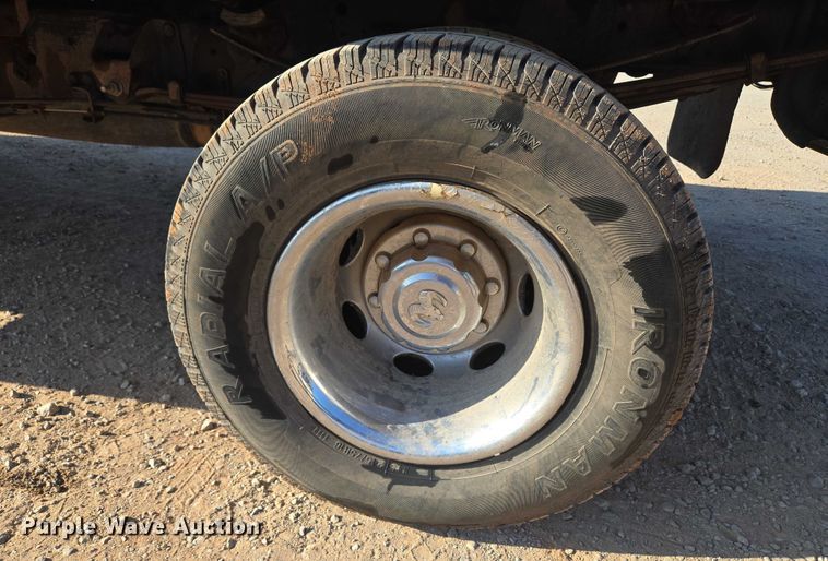 image for item EU3612 2002 Dodge Ram Chassis Cab flatbed pickup truck