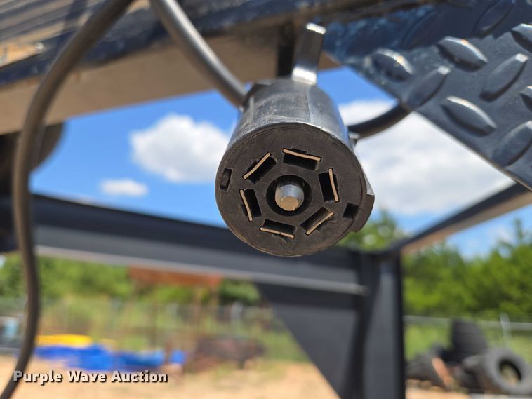 image for item EU3624 2018 Texas Pride EQ722214KGN equipment trailer