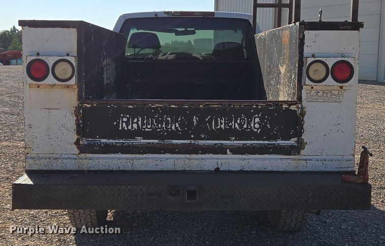 image for item EU3627 2000 Chevrolet K2500 utility bed pickup truck