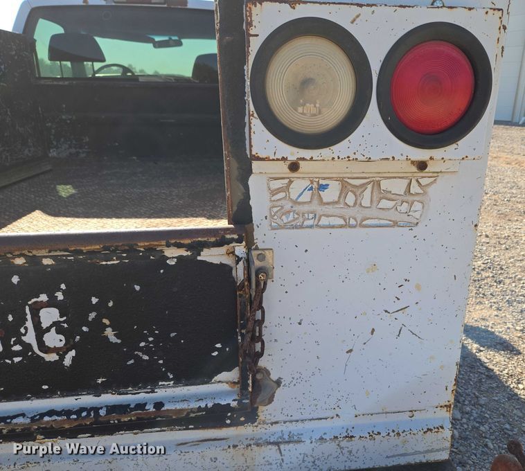 image for item EU3627 2000 Chevrolet K2500 utility bed pickup truck