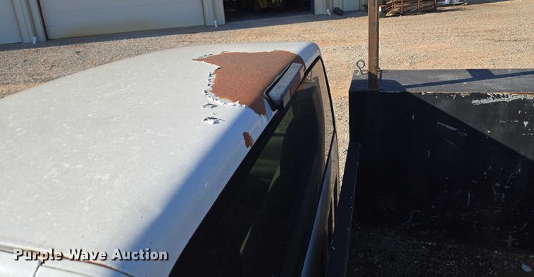 image for item EU3627 2000 Chevrolet K2500 utility bed pickup truck