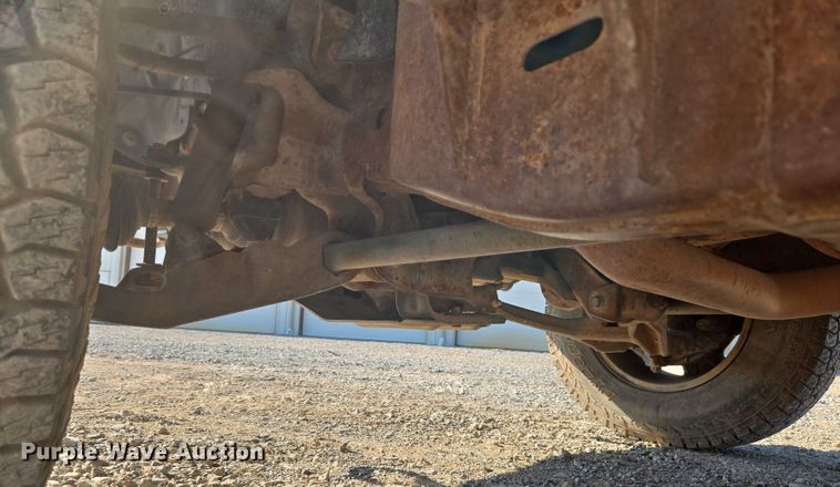 image for item EU3627 2000 Chevrolet K2500 utility bed pickup truck