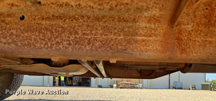 image for item EU3627 2000 Chevrolet K2500 utility bed pickup truck