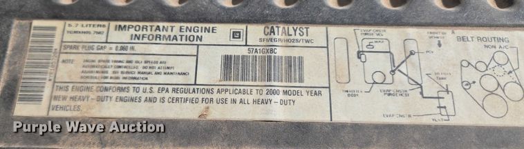 image for item EU3627 2000 Chevrolet K2500 utility bed pickup truck