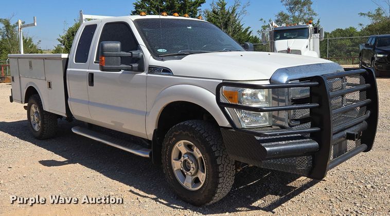 image for item EU3629 2011 Ford F350 Super Duty SuperCab utility bed pickup truck