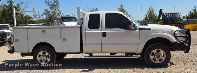 image for item EU3629 2011 Ford F350 Super Duty SuperCab utility bed pickup truck