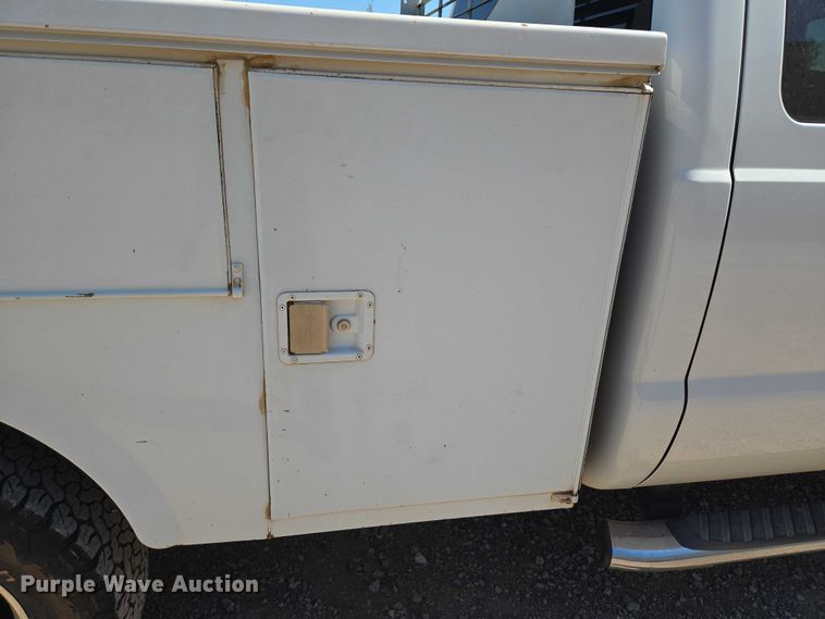 image for item EU3629 2011 Ford F350 Super Duty SuperCab utility bed pickup truck