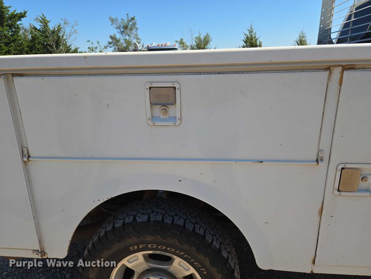image for item EU3629 2011 Ford F350 Super Duty SuperCab utility bed pickup truck