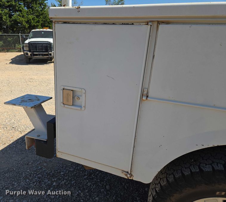 image for item EU3629 2011 Ford F350 Super Duty SuperCab utility bed pickup truck