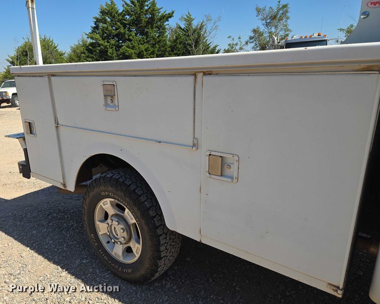image for item EU3629 2011 Ford F350 Super Duty SuperCab utility bed pickup truck