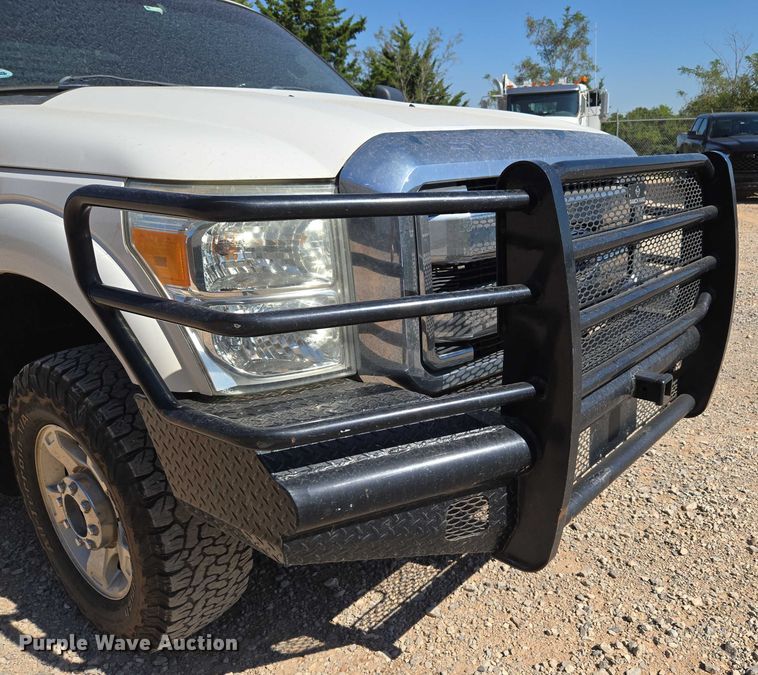 image for item EU3629 2011 Ford F350 Super Duty SuperCab utility bed pickup truck