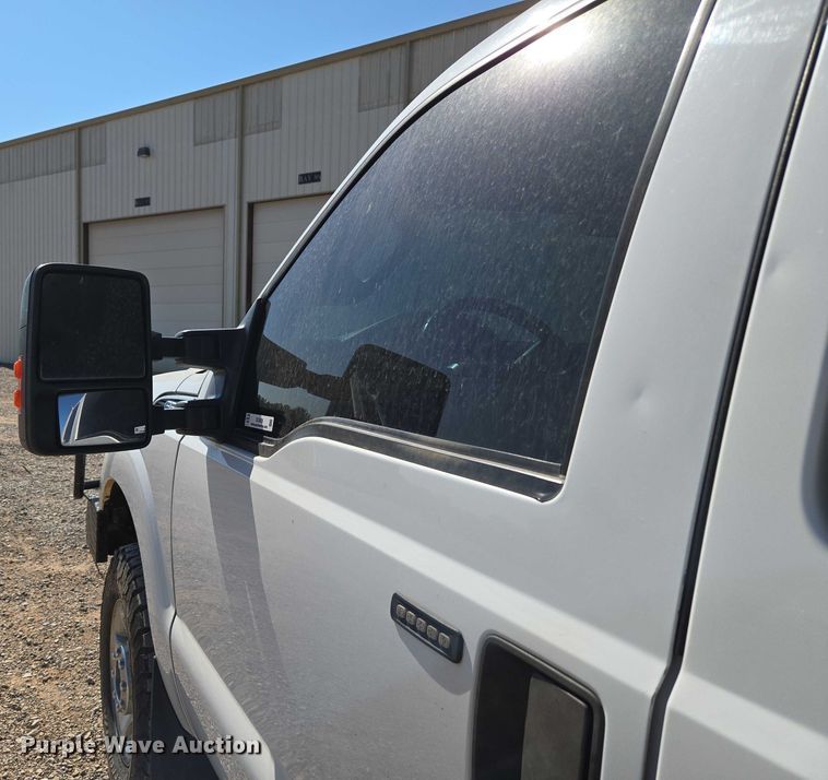 image for item EU3629 2011 Ford F350 Super Duty SuperCab utility bed pickup truck