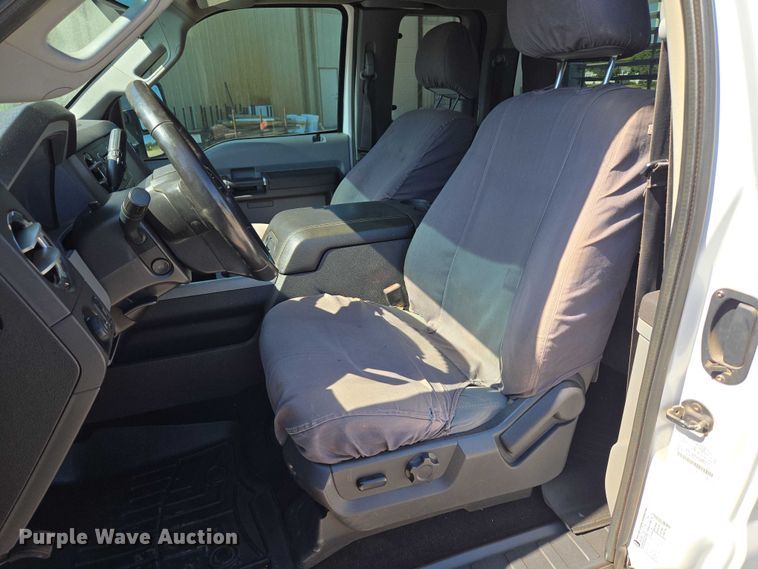 image for item EU3629 2011 Ford F350 Super Duty SuperCab utility bed pickup truck