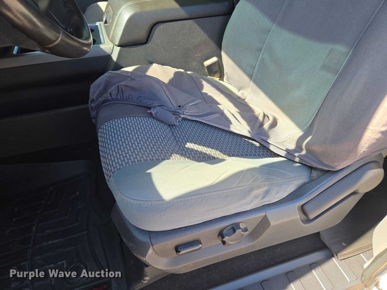 image for item EU3629 2011 Ford F350 Super Duty SuperCab utility bed pickup truck